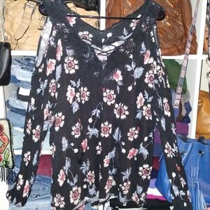 Time & Tru XXL (20) Cold Shoulder Long Sleeve Blouse